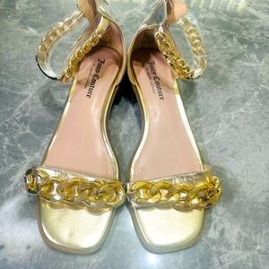 Juicy Couture Y2K Gold Zippy Flip Flop Charm Sandals  Ladies SZ 10 EU 40-41